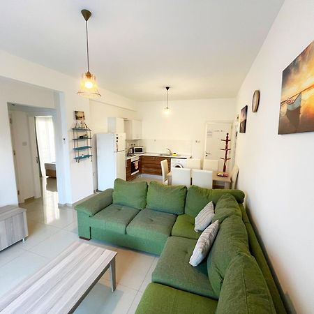 Quitet Two Bedroom Apartment With Private Garden Lukomorye D2 Karavas (Northern Cyprus) Exterior foto
